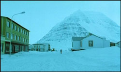 ��� - ����� ������ | N&oacute;i alb&iacute;n&oacute;i | Noi the Albino (2003)