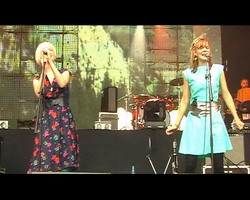 2007.07.28 - M&uacute;m - Russia, Moscow, Picnic Afisha Festival DVD