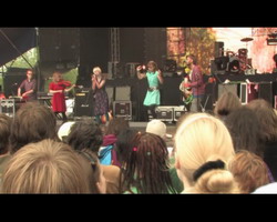 2007.07.28 - M&uacute;m - Russia, Moscow, Picnic Afisha Festival DVD